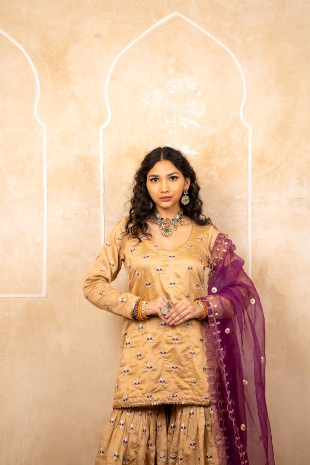 Gifa Golden Sharara Set