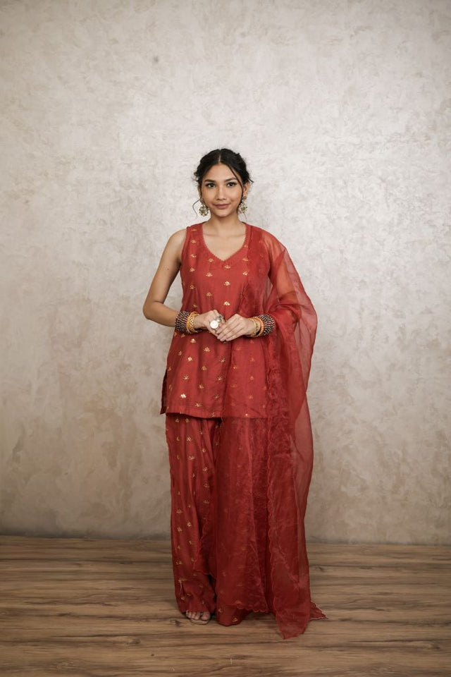 Noya Red Straight Set Gulabo Jaipur
