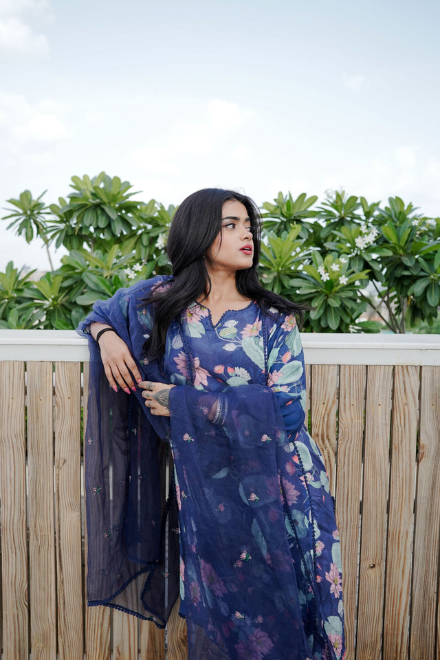 Muskan Blue Straight Kurta Set With Organza Dupatta