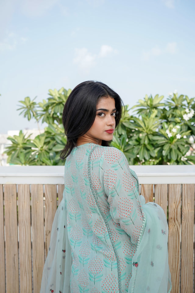Muskan Sky Straight Kurta Set With Organza Dupatta