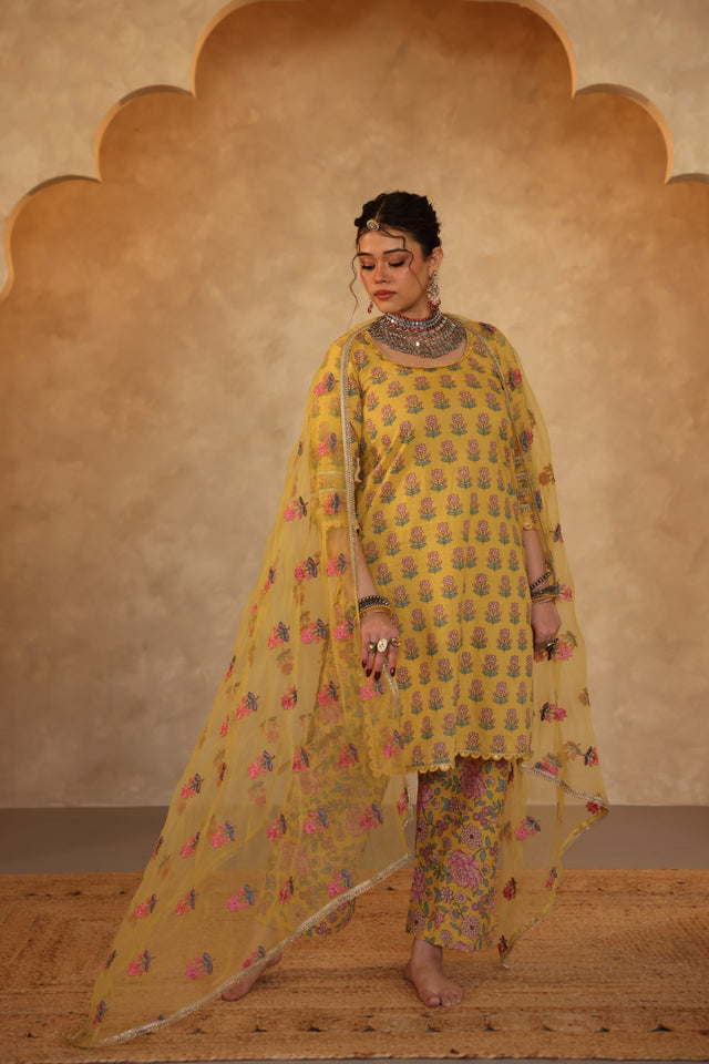 Parvez Yellow Hand Block Print Gota Work Kurta Set With Organza Dupatta - Deedar-e-Mehfil collection by Gulabo Jaipur