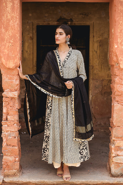 Farida Black Cotton Anarkali Set With Doriya Dupatta