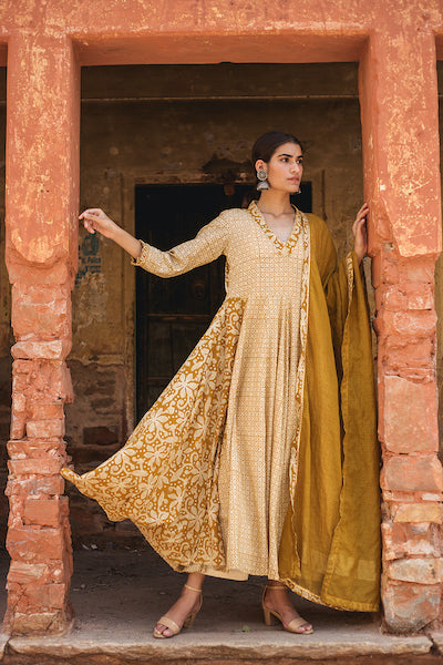 Farida Yellow Cotton Anarkali Set With Doriya Dupatta