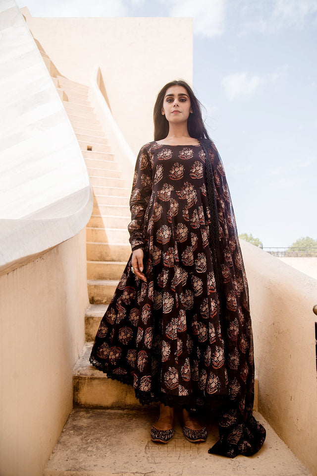 Jasmine Black Cotton Anarkali Set With Doriya Dupatta