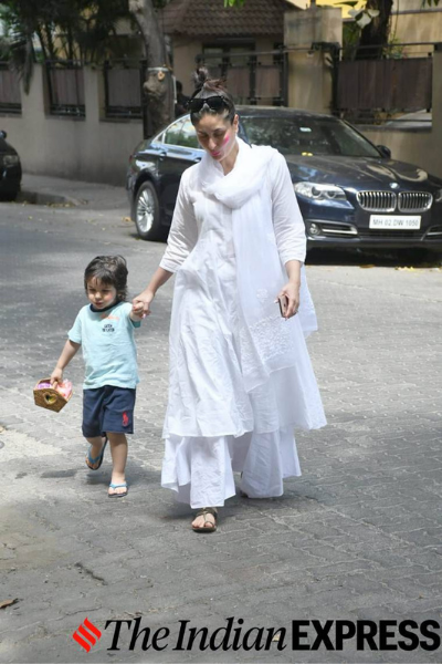 Kareena Kapoor In Glorious White Kalidar Set