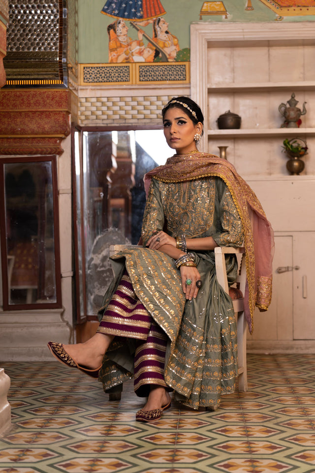 Chanderi Gota Patti And Zari Detailed Nahal Grey Anarkali Set With Organza Dupatta