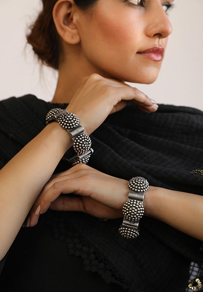 RIDHI BANGLES Gulabo Jaipur