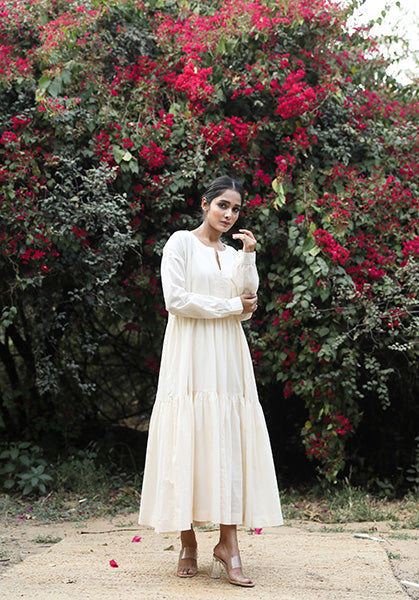 Tia White Cotton Dress With Long Sleeves