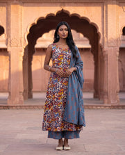 Multicolour Abstract Print Kurta Set With Dupatta 2