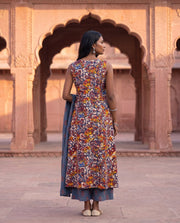 Multicolour Abstract Print Kurta Set With Dupatta 3