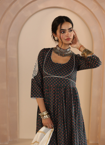 Mirror work kurti | Trendy shirt designs, Stylish dress book, Womens trendy  dresses