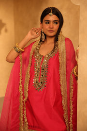 Mikka Pink Sleeveless Chanderi Mirror Work Kurta Set With Chiffon Dupatta - view 5
