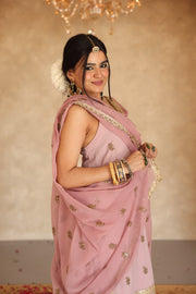 Hunar Pink Gota Lace Georgette Straight Kurta Set With Dupatta - view 4