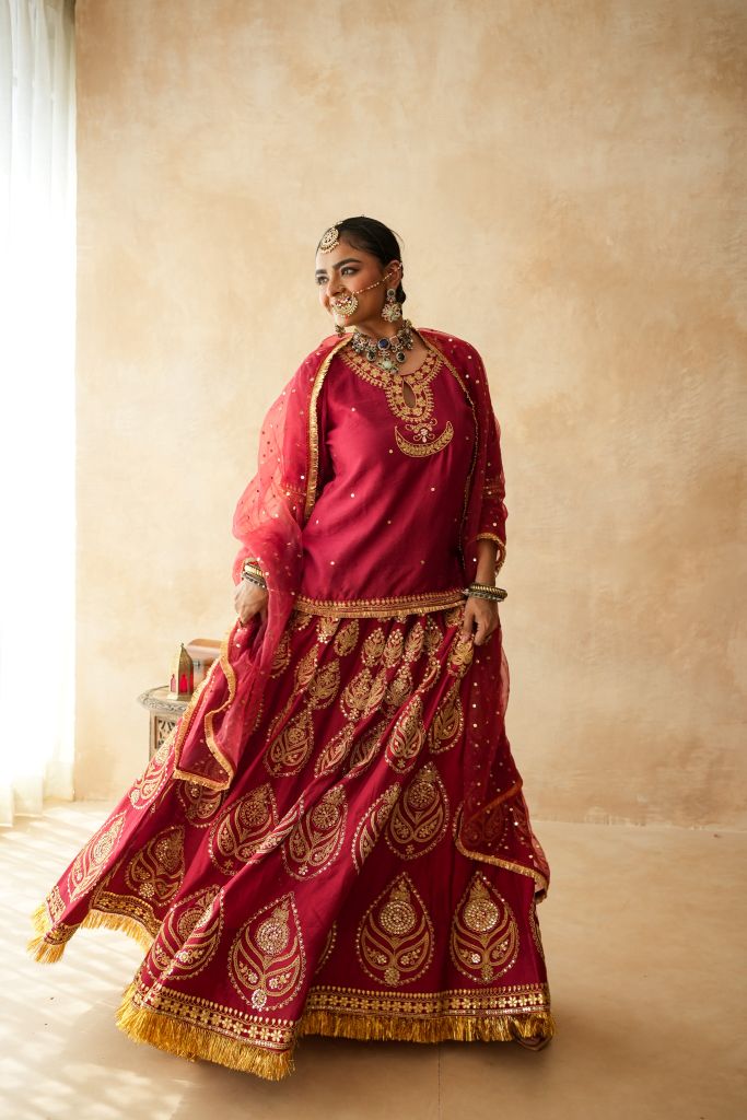 Naayab Red Lehenga
