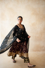 Aisha Black Anarkali Set 6
