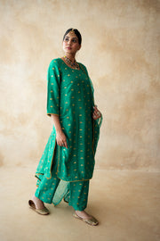 Meera Green Straight Set 3