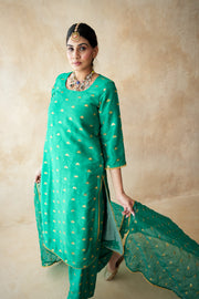 Meera Green Straight Set 6