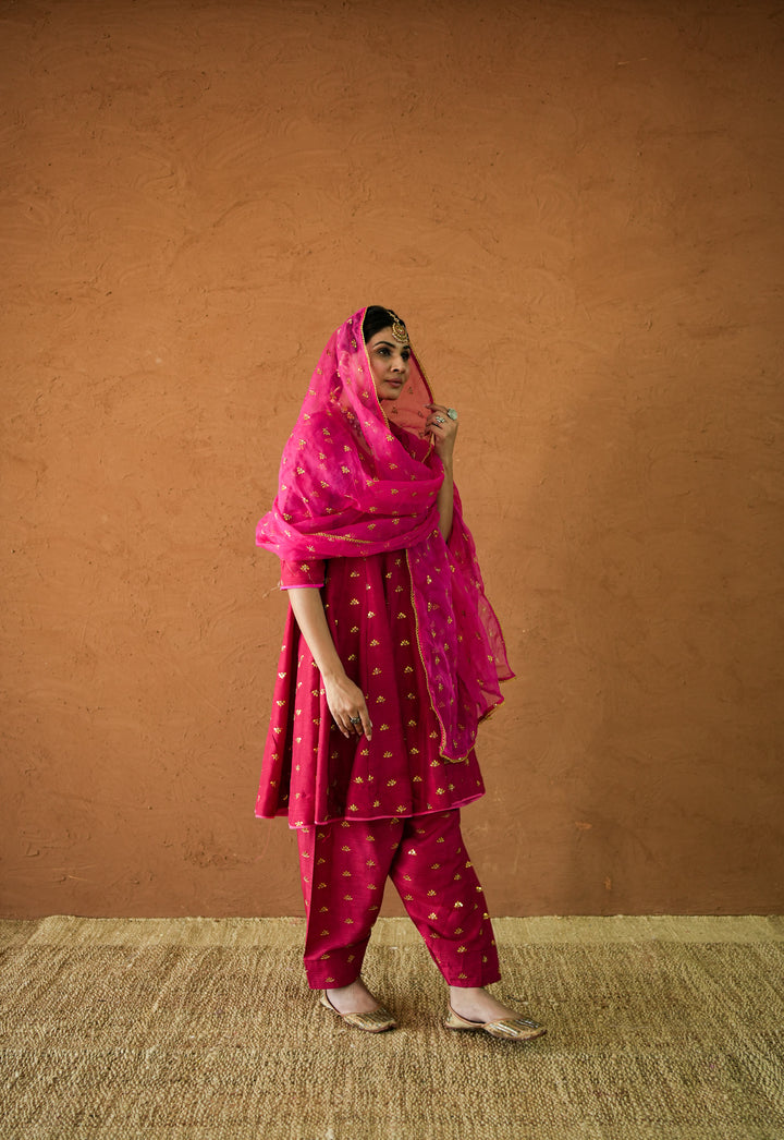 Riza Red Anarkali Set