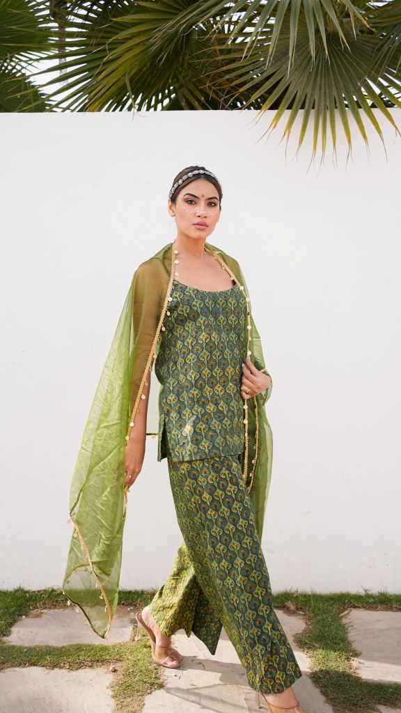 Gulrukh Green Jaal Straight Set Gulabo Jaipur