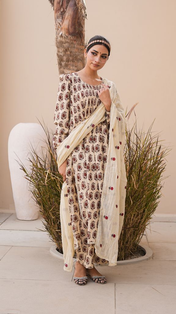 Rida Beige Straight Set