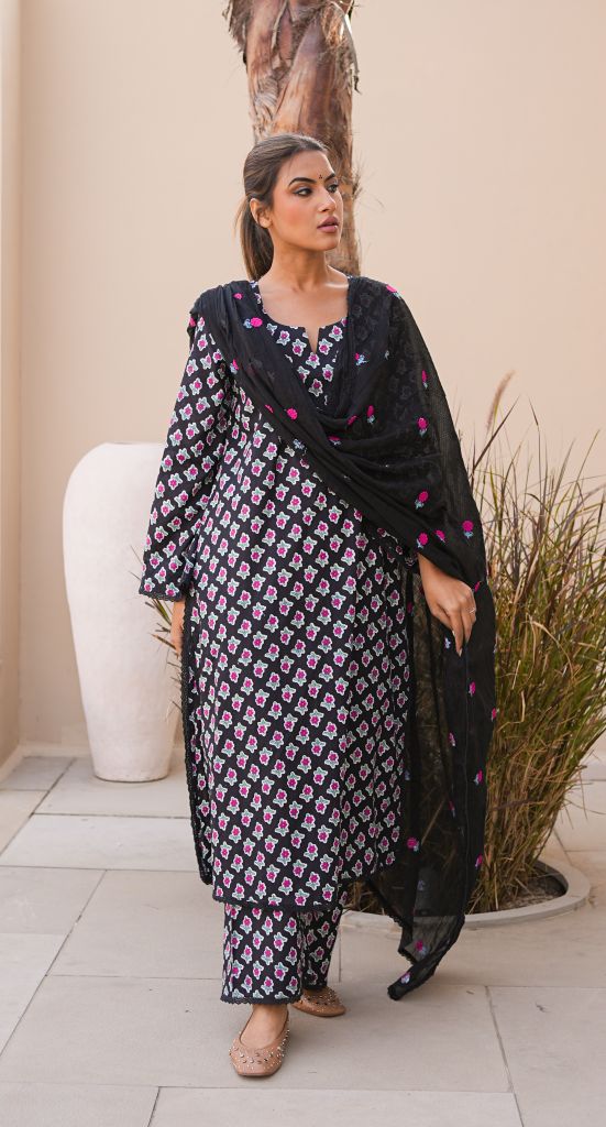 Afsana Black  Straight Set