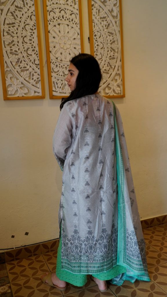 Pakistani  Grey Straight Set