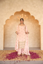 Hunar Peach Gota Lace Georgette Straight Kurta Set With Dupatta - view 4