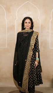 Zeenat Black Anarkali Set 1