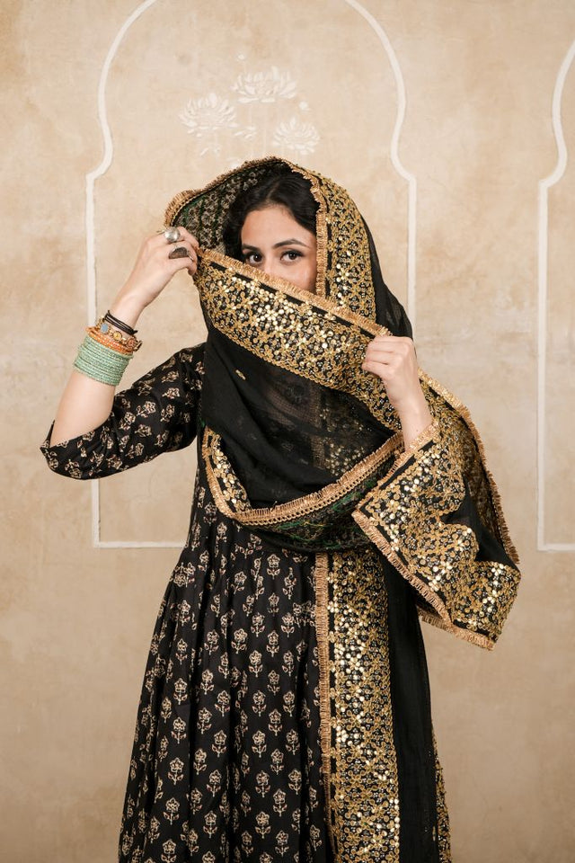 Zeenat Black Anarkali Set