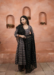 Hania Black Butti Anarkali Set 6