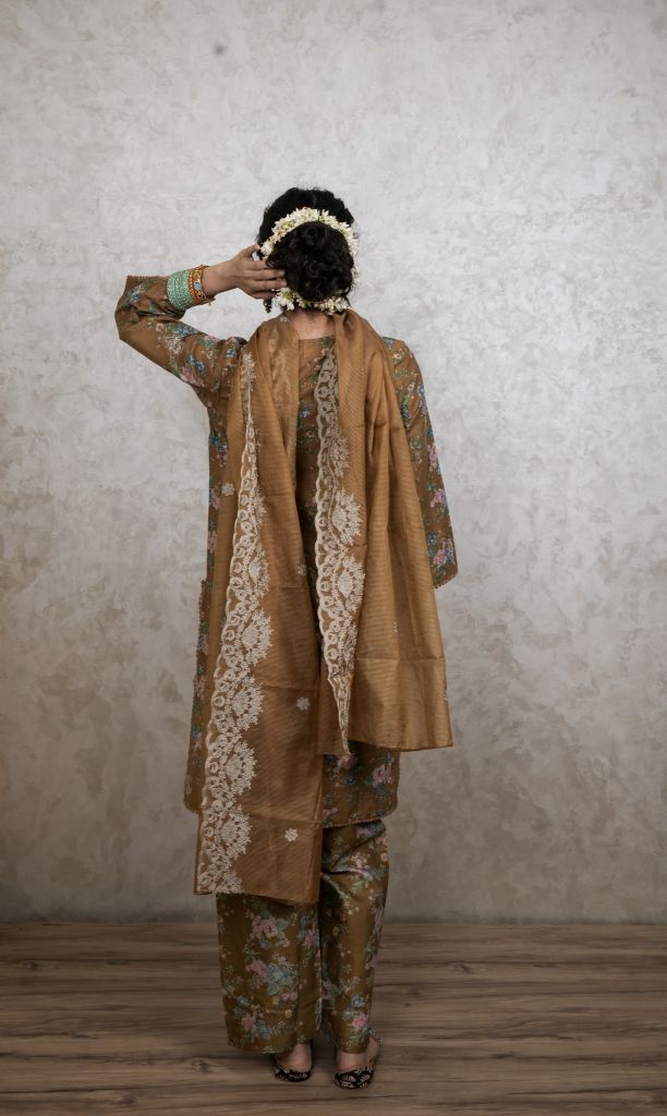 Hania Brown Straight Set