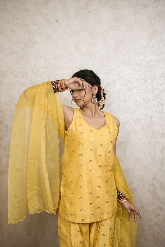 Noya Yellow Straight Set