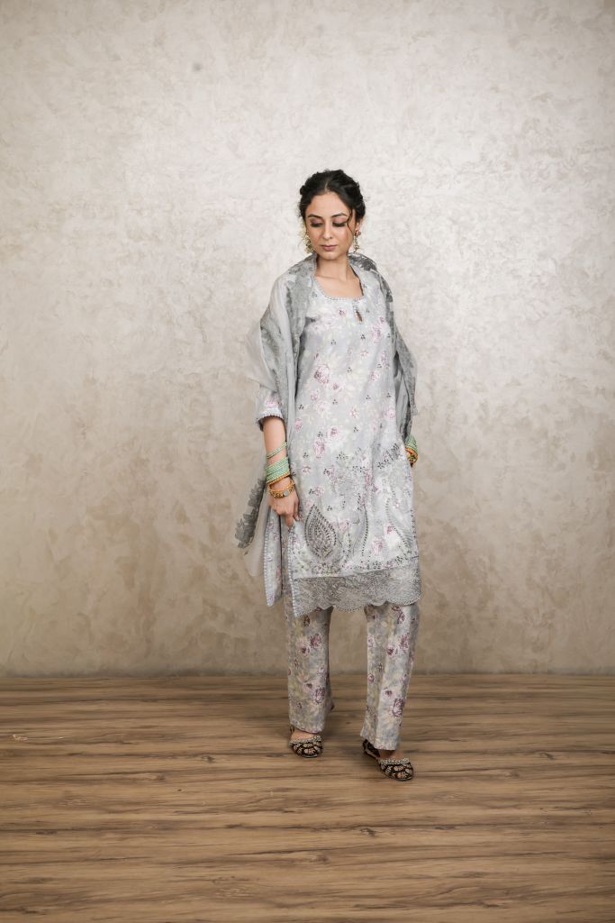 Hania Grey Straight Set Gulabo Jaipur