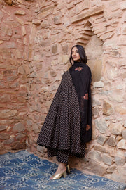 Padma Black Anarkali Set 5