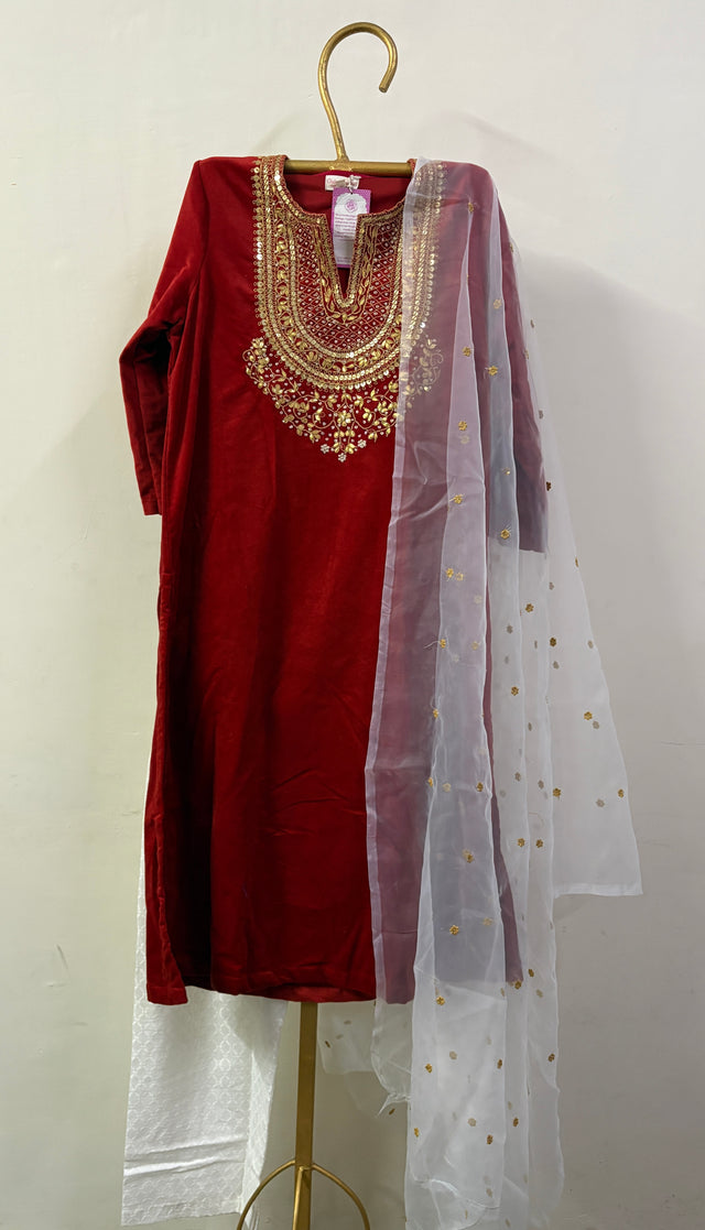 ROSA RED STRAIGHT SET