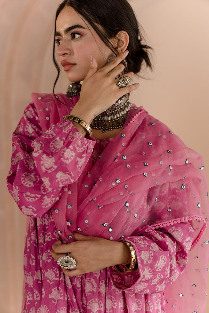 Shriya Pink Kurta Set