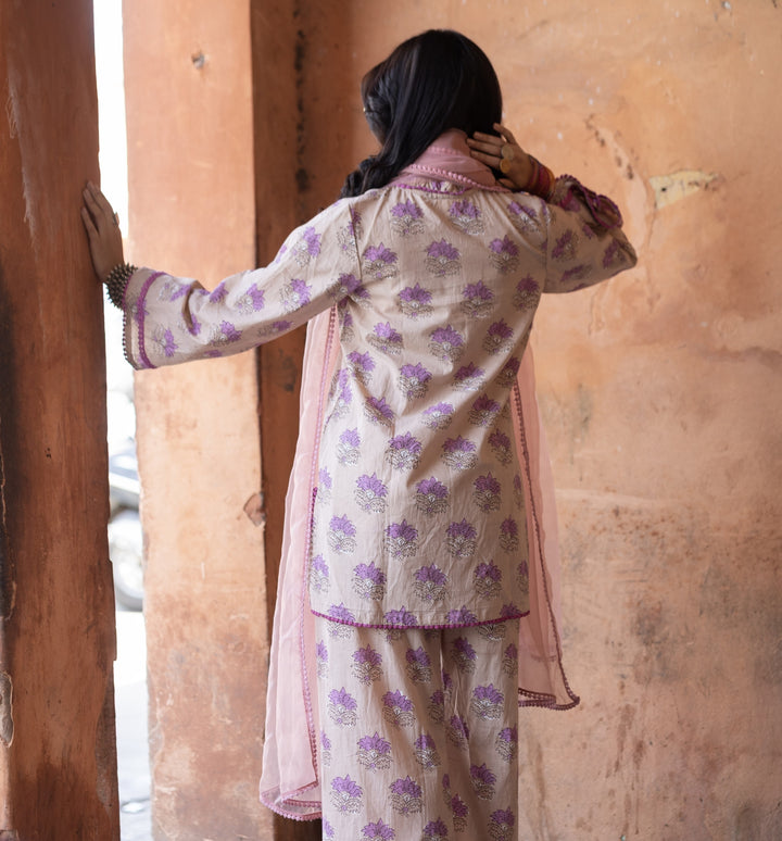REESHA PEACH STRAIGHT SET Gulabo Jaipur