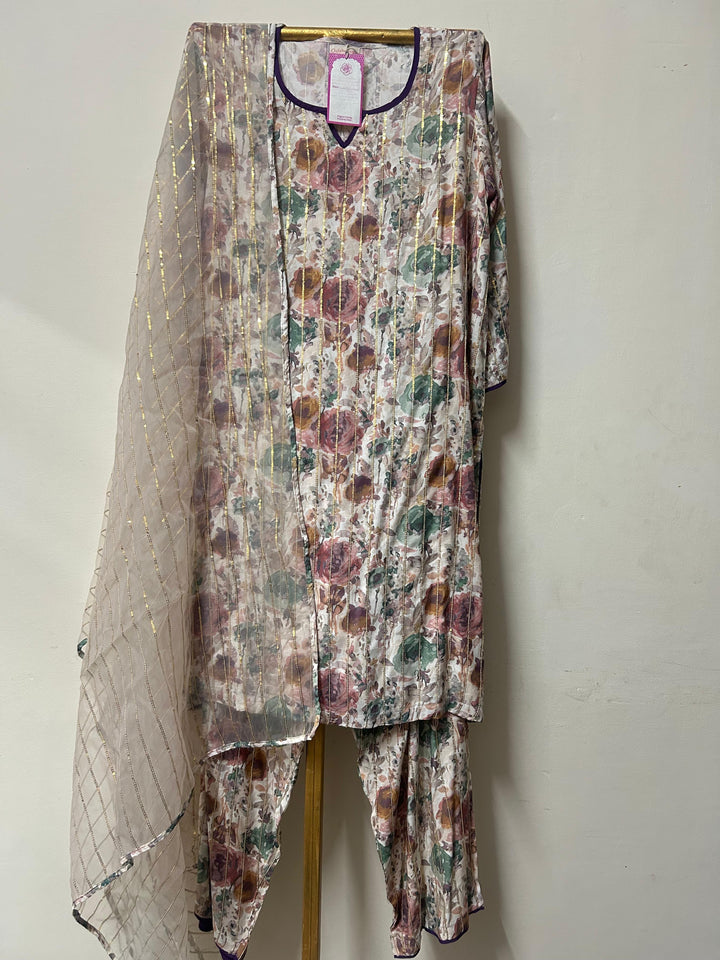 SABHA OFF-WHITE STRAIGHT SET Gulabo Jaipur