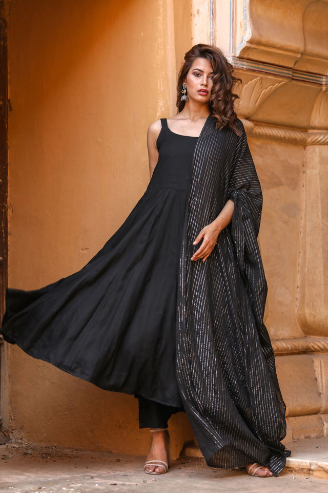 Noori Black Anarkali
