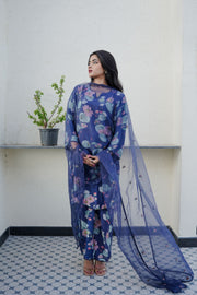 Muskan Blue Straight Kurta Set With Organza Dupatta 4