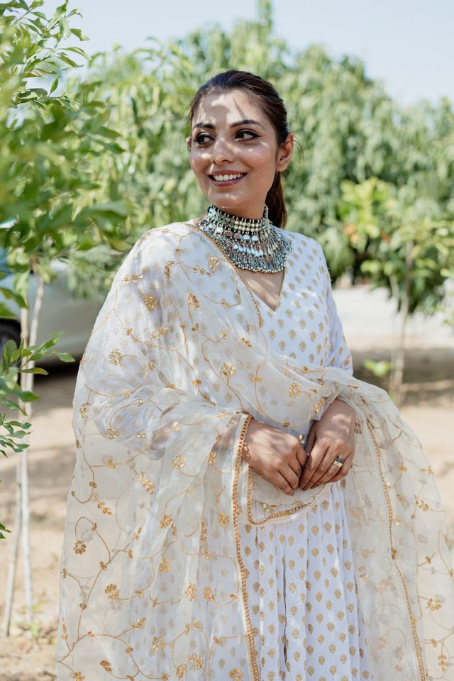 Zuri White Anarkali Set
