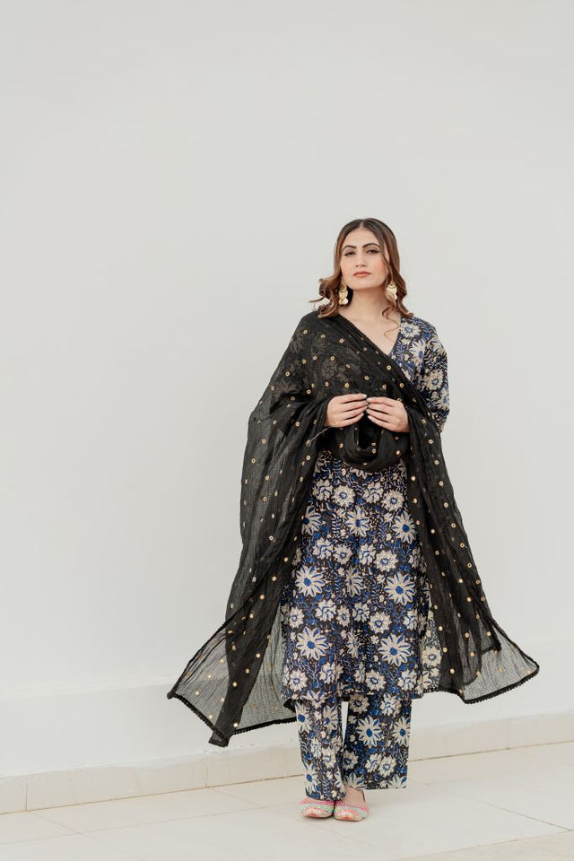 Hania Indigo Black Straight Set