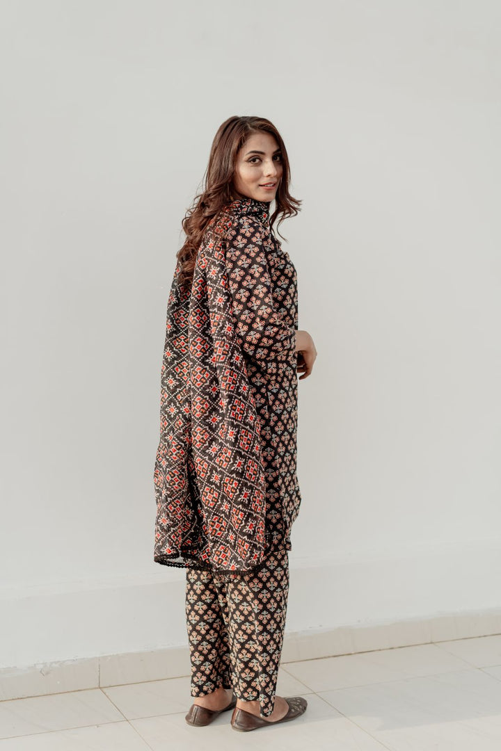 ARYA BLACK STRAIGHT SET Gulabo Jaipur