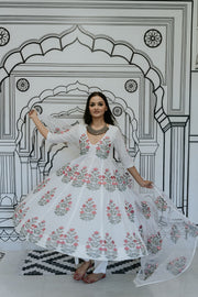 Wafa White Anarkali Set 9