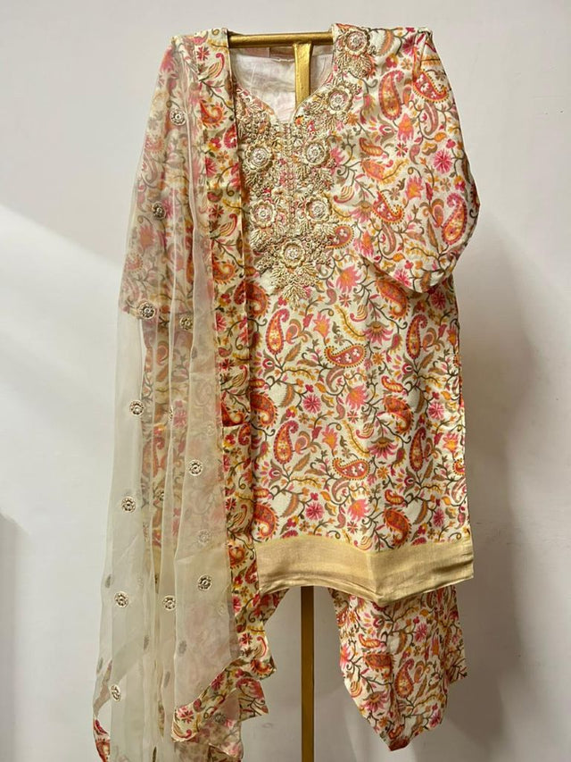 Neema Printed Straight Set