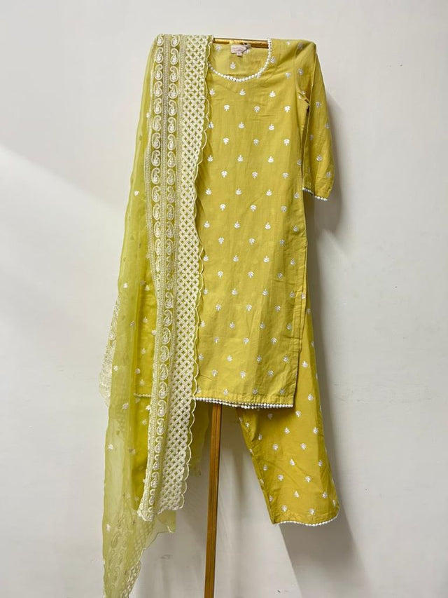 HAIRAT YELLOW STRAIGHT SET