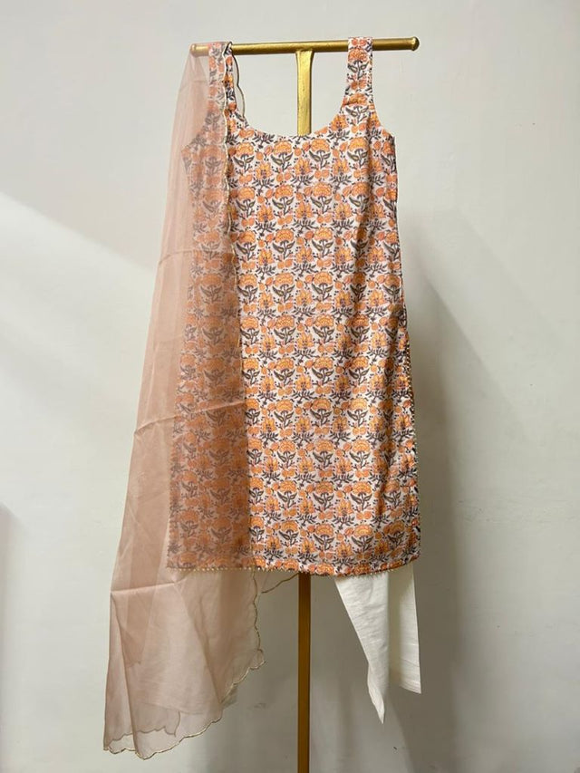 Hayat Printed Straight Set