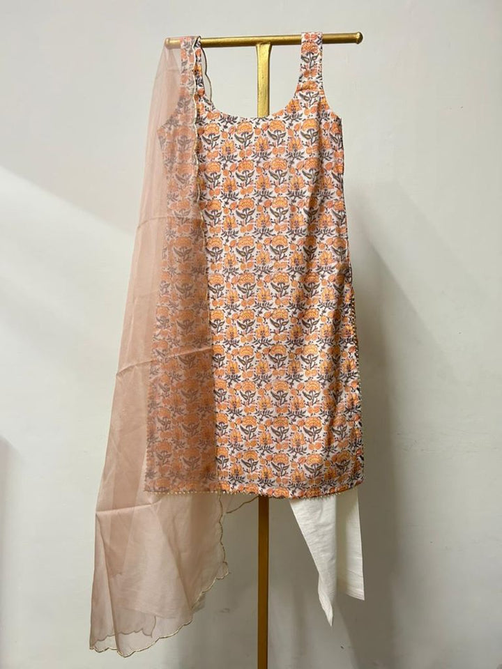 Hayat Printed Straight Set