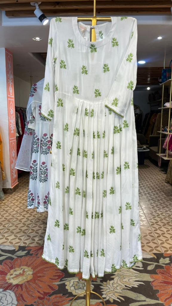 NOYA WHITE EMBROIDERED DRESS