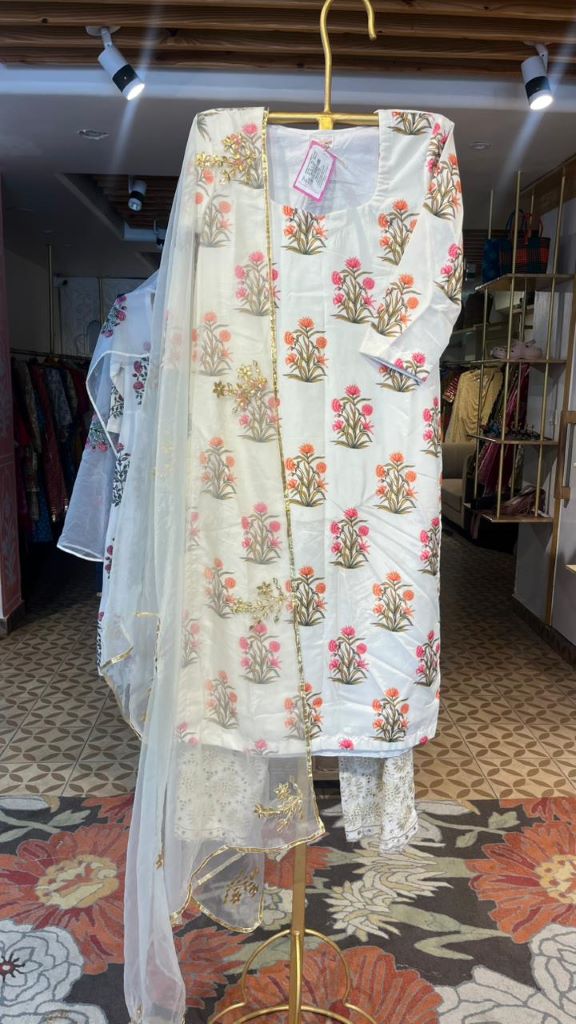 MEHNAAZ WHITE STRAIGHT SET